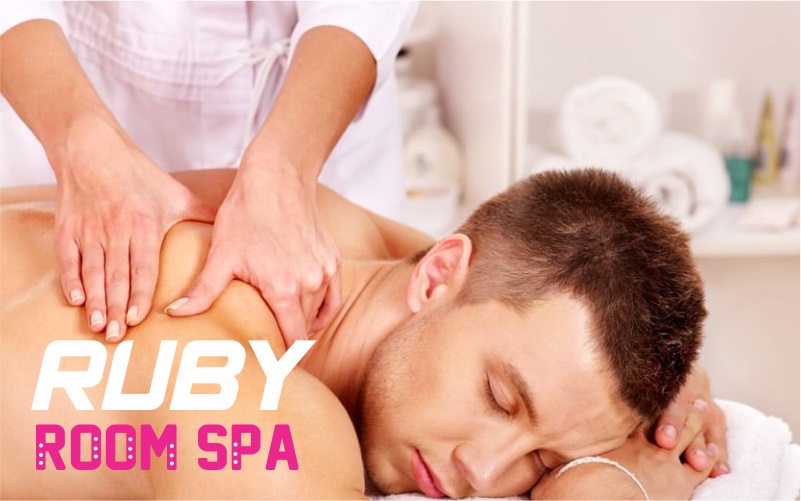 Four Hand Massage in Aundh Pune